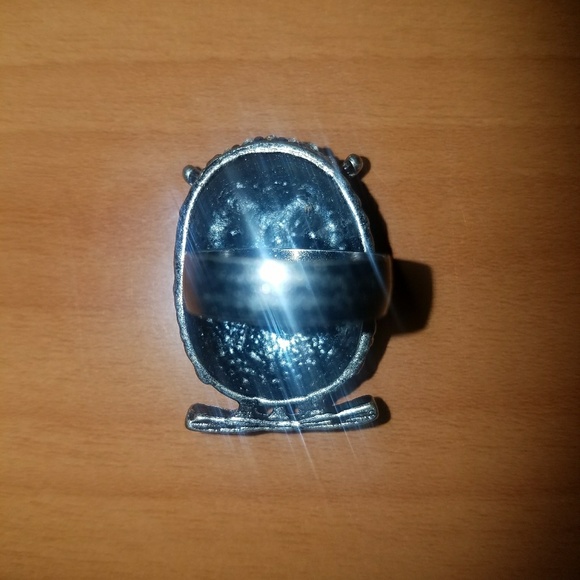 Ring - Picture 3 of 3