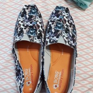 Bob's Sketchers Memory Foam Dog Print Size 9.5