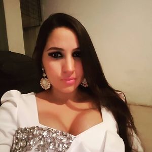 Meet your Posher, Noelia