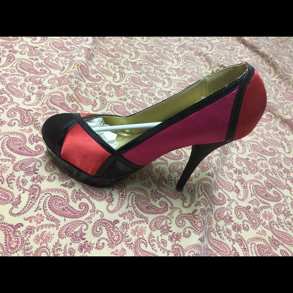Dress Heels - Picture 3 of 3