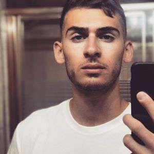 Meet your Posher, Hussein