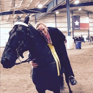 Meet your Posher, Carrie