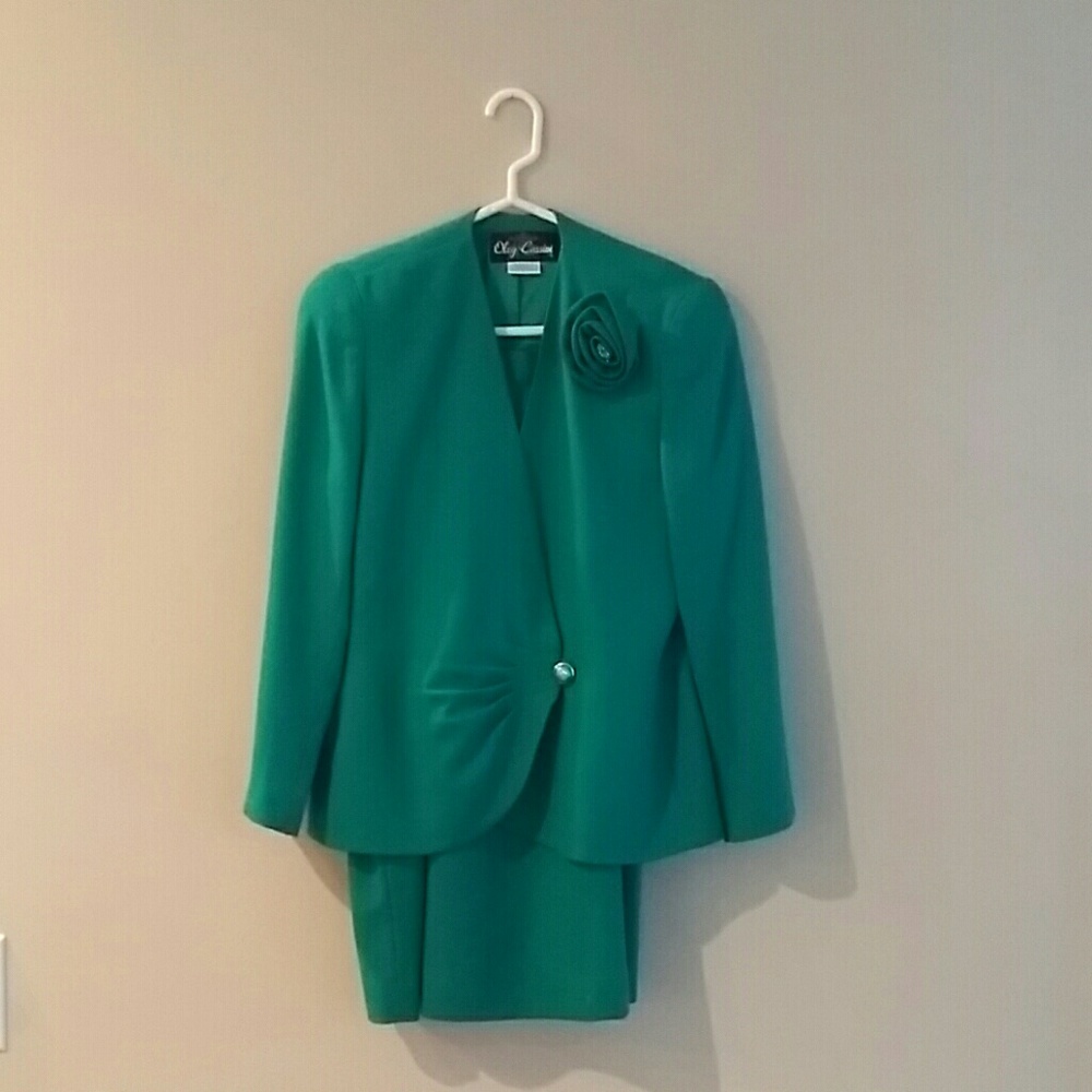 Green suit, dress and jacket.