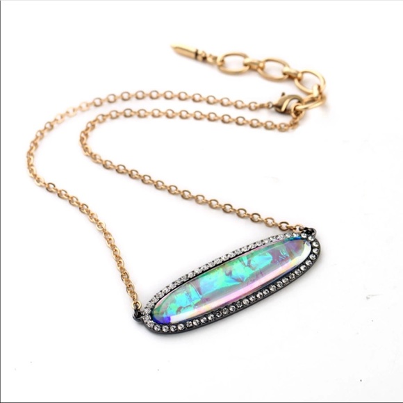 Iridescent crystal bar necklace - Picture 5 of 6