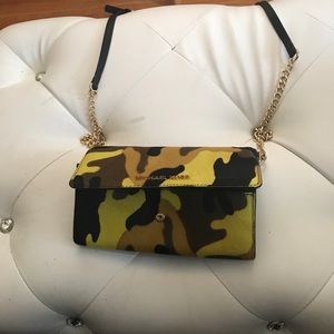 Camo crossbody