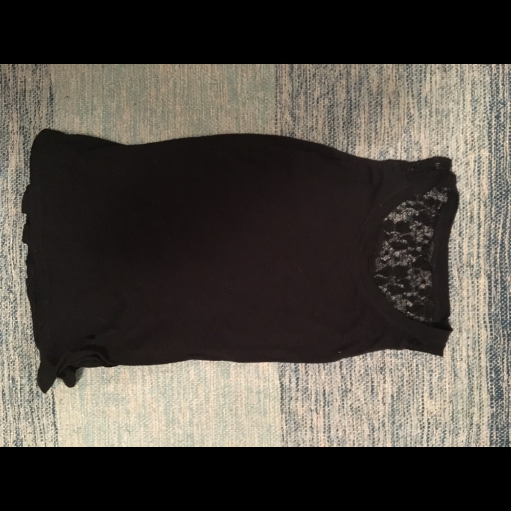 Black lace Aeropostale tank