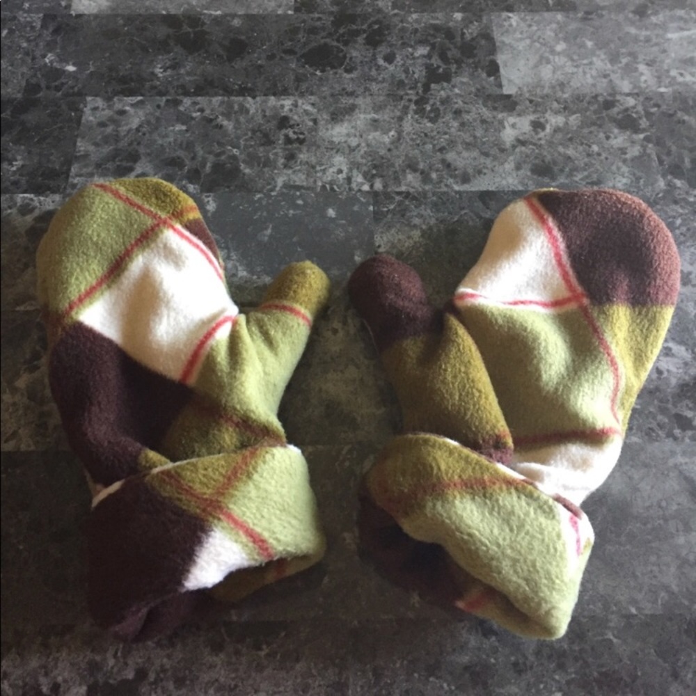 Reversible Mittens