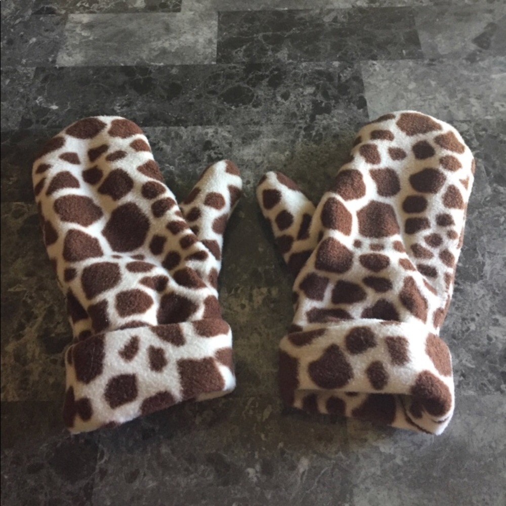 Reversible Mittens - Picture 2 of 3