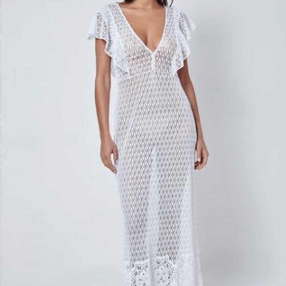 SAHA sz L white lacey stunning beach coverup