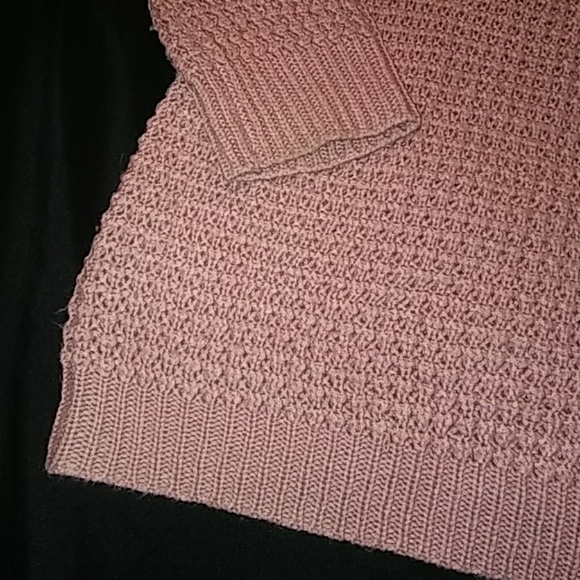 Forever21 Sweater - Picture 4 of 6