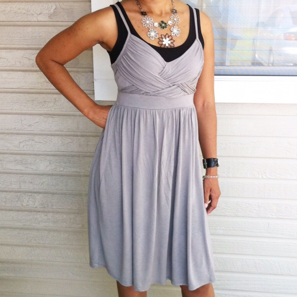 💙NY&CO - Crisscross dress. **Gray**