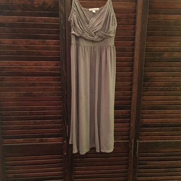 💙NY&CO - Crisscross dress. **Gray** - Picture 2 of 7