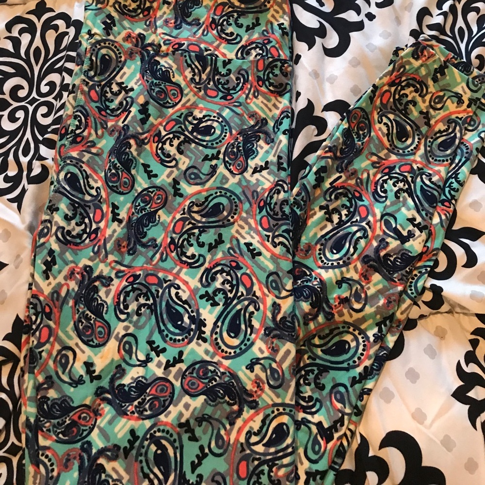 Lularoe Paisly Leggings Tc