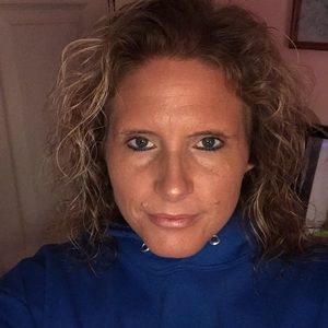 Meet your Posher, Lorrie