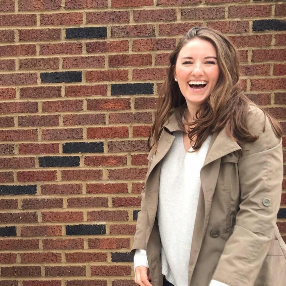 Meet your Posher, Lara