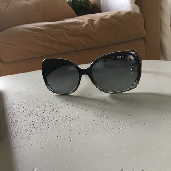 Sunglasses - Picture 1 of 4
