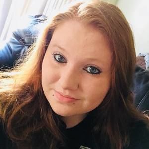 Meet your Posher, Selena