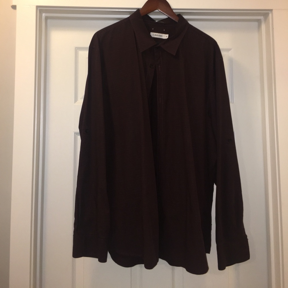 Men's Calvin Klein button down dress shirt