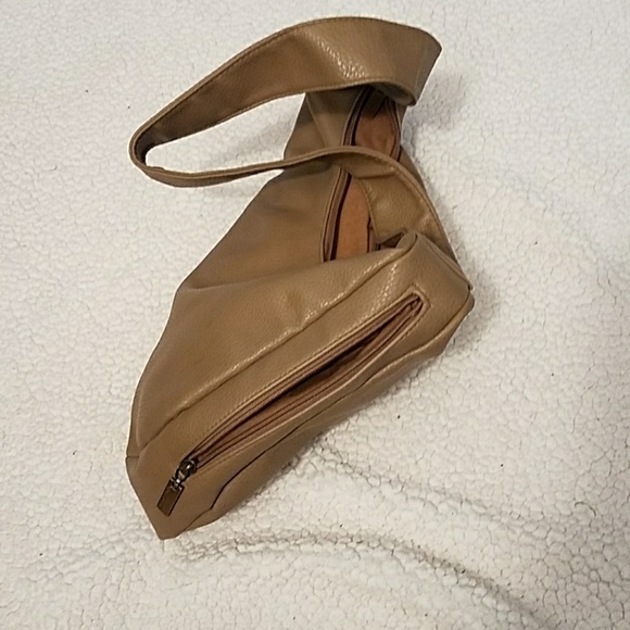 🍁SALE🍁 Crossroad shoulder bag. - Picture 6 of 8