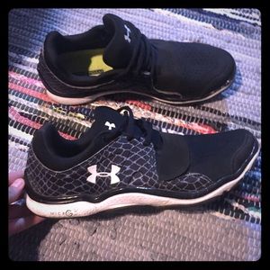 Under Armour Micro G Renegade Training Shoe Sz9.5