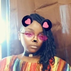 Meet your Posher, Sew