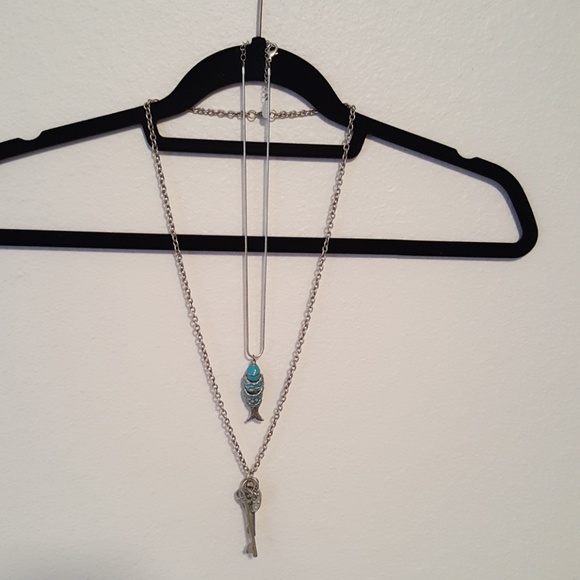 Necklace - Picture 1 of 2