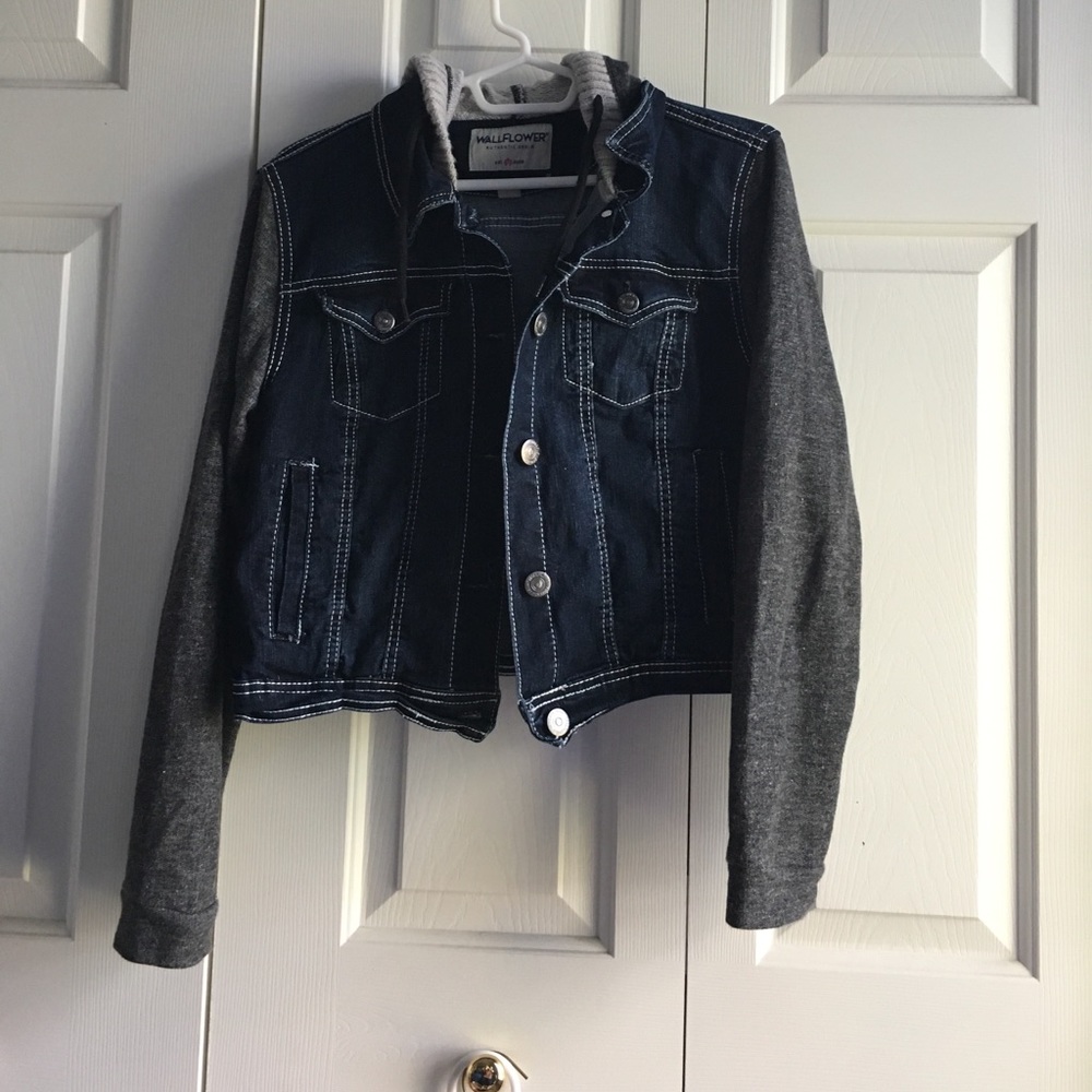 Hooded denin jacket