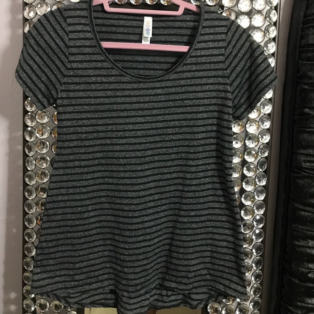 LuLaRoe Black & Gray Stripped Classic T!
