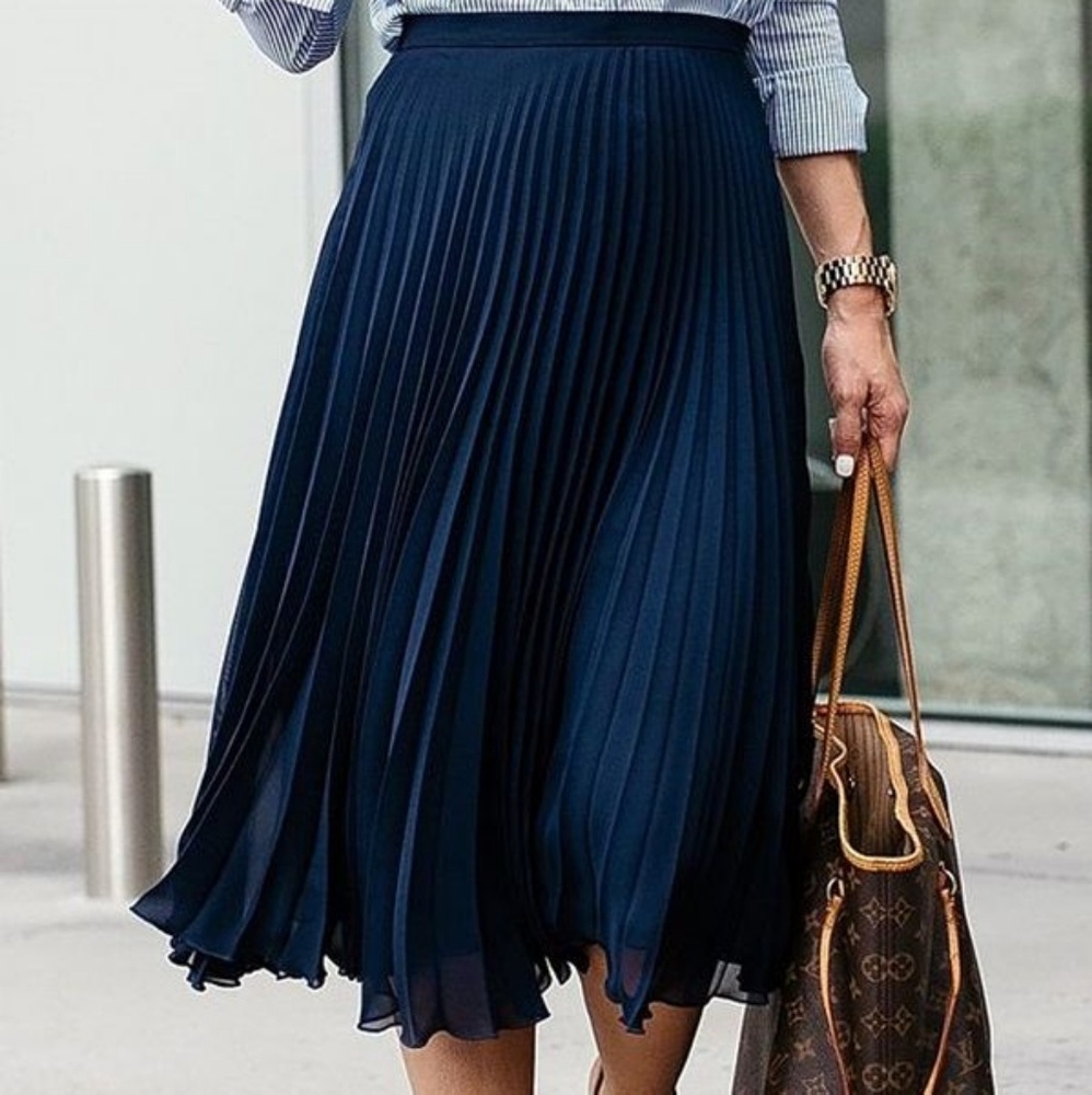 Black House White Market Pleated Skirt