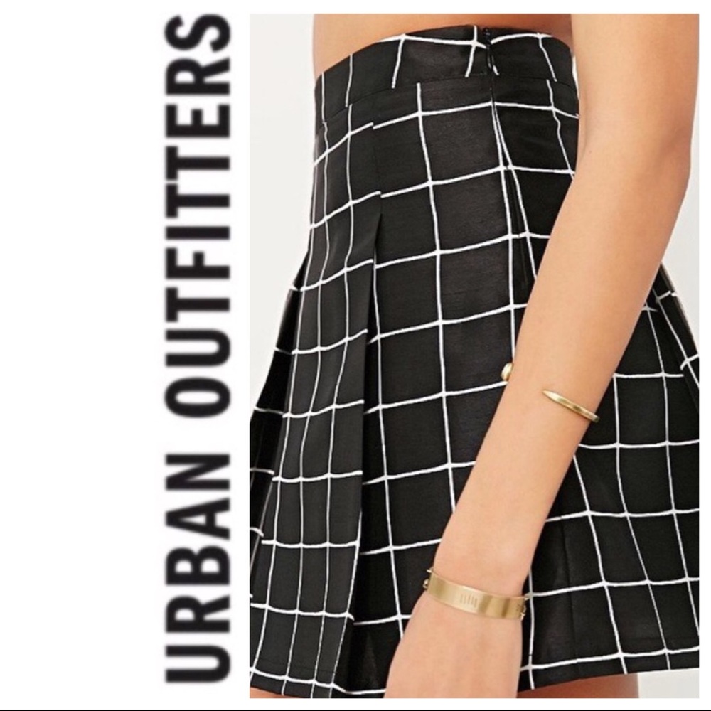 🌵Urban Outfitters🌵 Black & White Grid Skirt