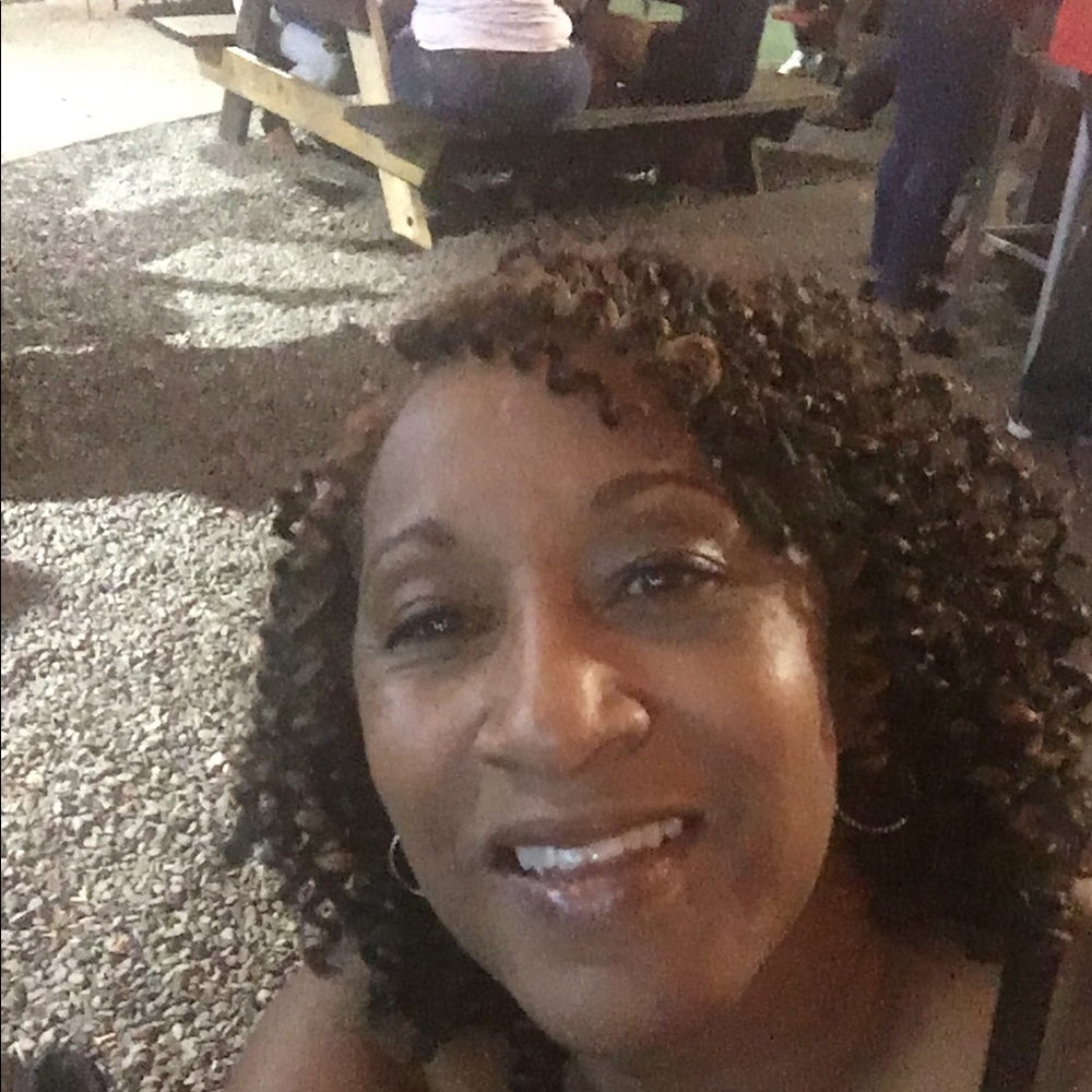 Meet your Posher, Kendra