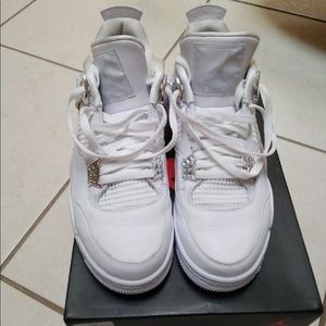 Jordan 4