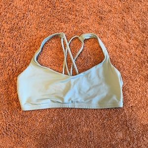 Lululemon Free To Be Bra