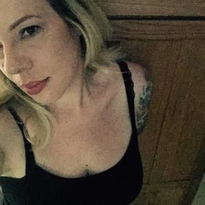 Meet your Posher, Demonica