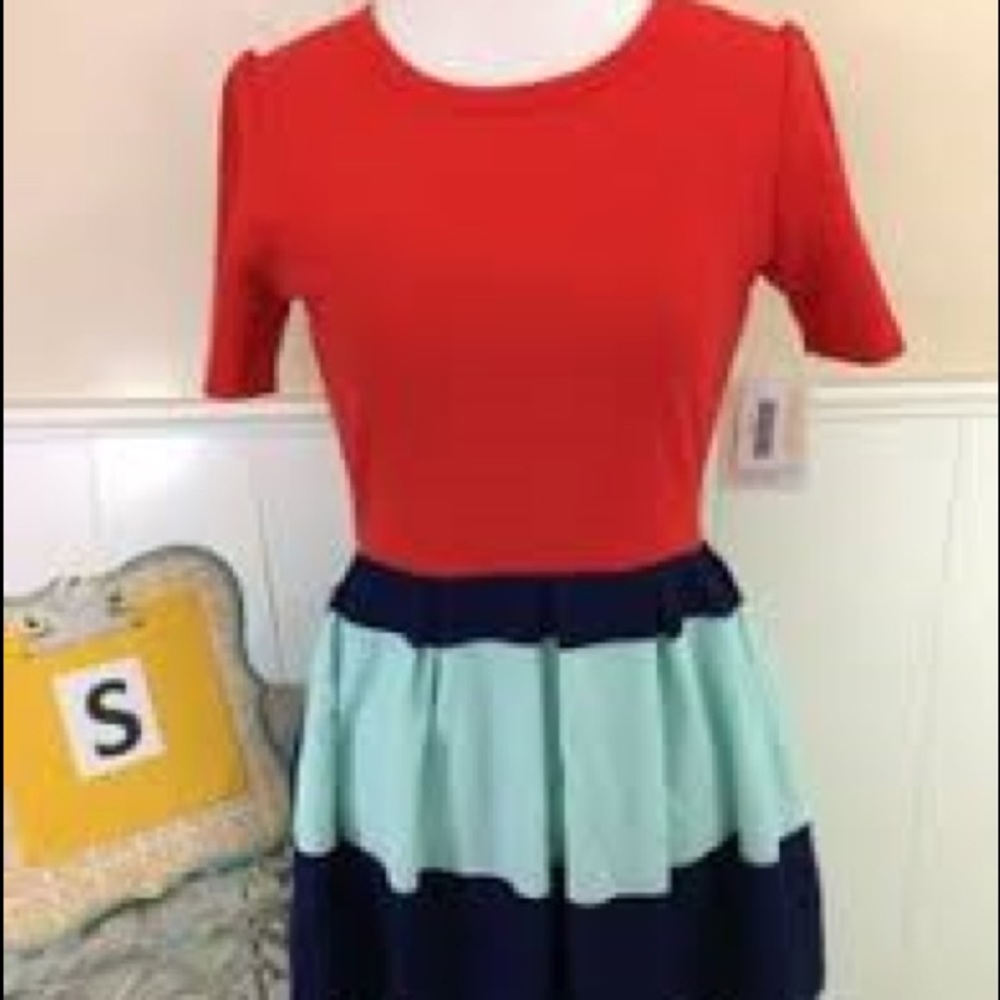 Lularoe Amelia