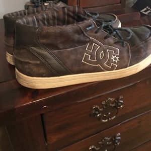 DC shoes