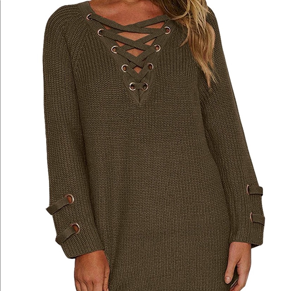 🚨SALE🚨Perfect winter Lace up knitted sweater