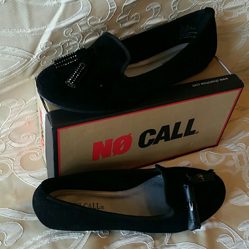 Black Moccasins