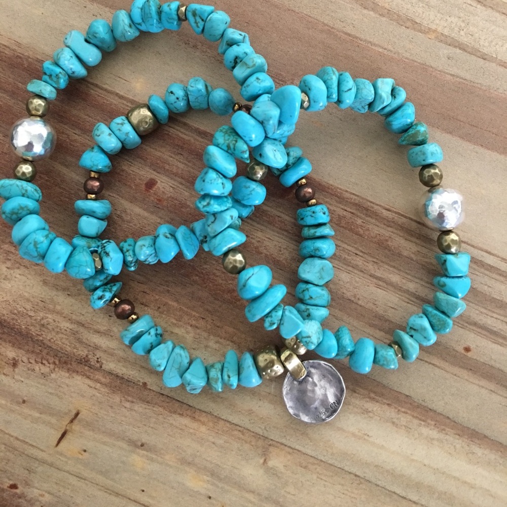 Set of 3 Silpada howlite stretch bracelets 🎄