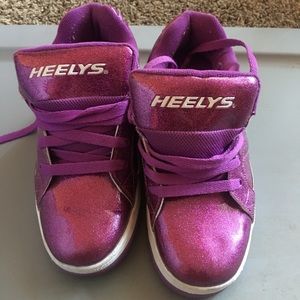 Girls skate shoes