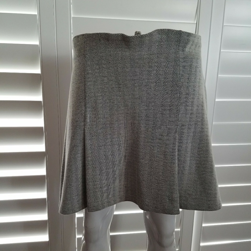Bisou bisou mini skirt