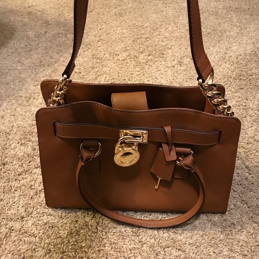 Michael Kors Hamilton shoulder purse