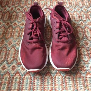 Under Armour Shoes - Under Armour maroon sneakers Under Armour Shoes - Under Armour maroon sneakers