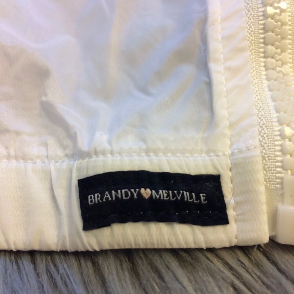 Brandy Melville WHITE Scar windbreaker jacket - Picture 3 of 4