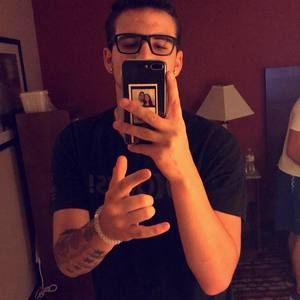 Meet your Posher, Chris