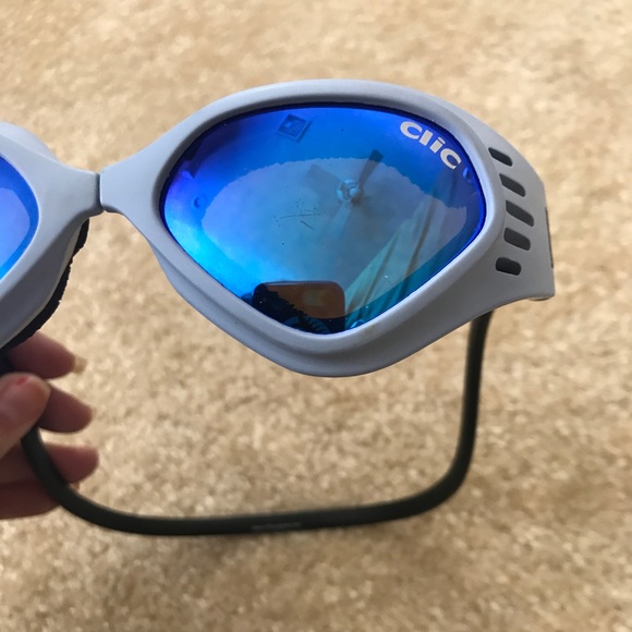 Clic Snowboarding Goggles with 100% UV Protection - Picture 6 of 8