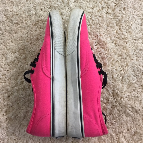 Vans - Picture 2 of 2