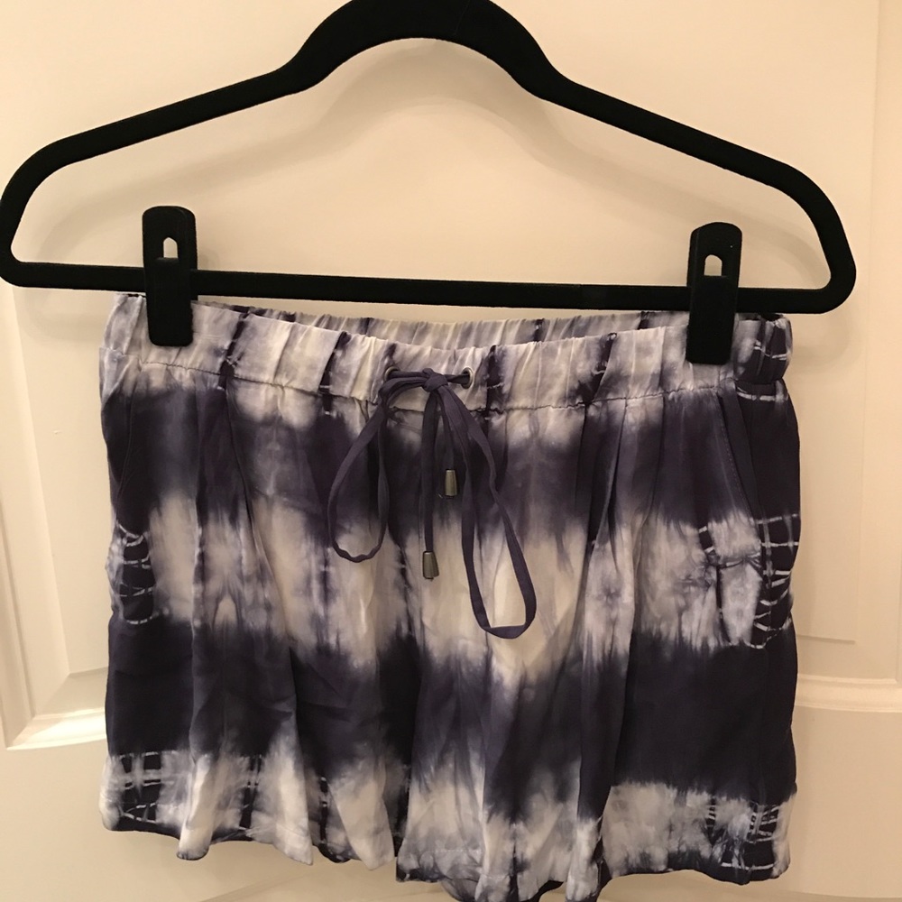 Splendid blue & white tie dye shorts