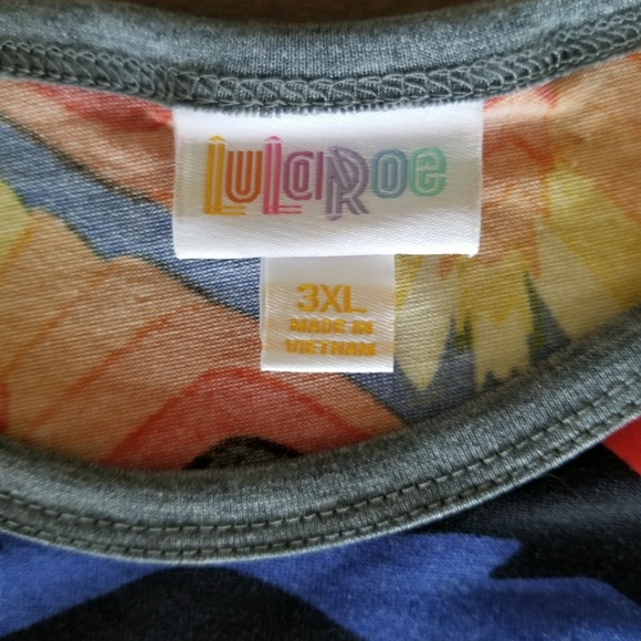 LuLaRoe Randy Tee - Picture 3 of 4