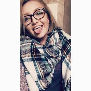 Meet your Posher, Briana